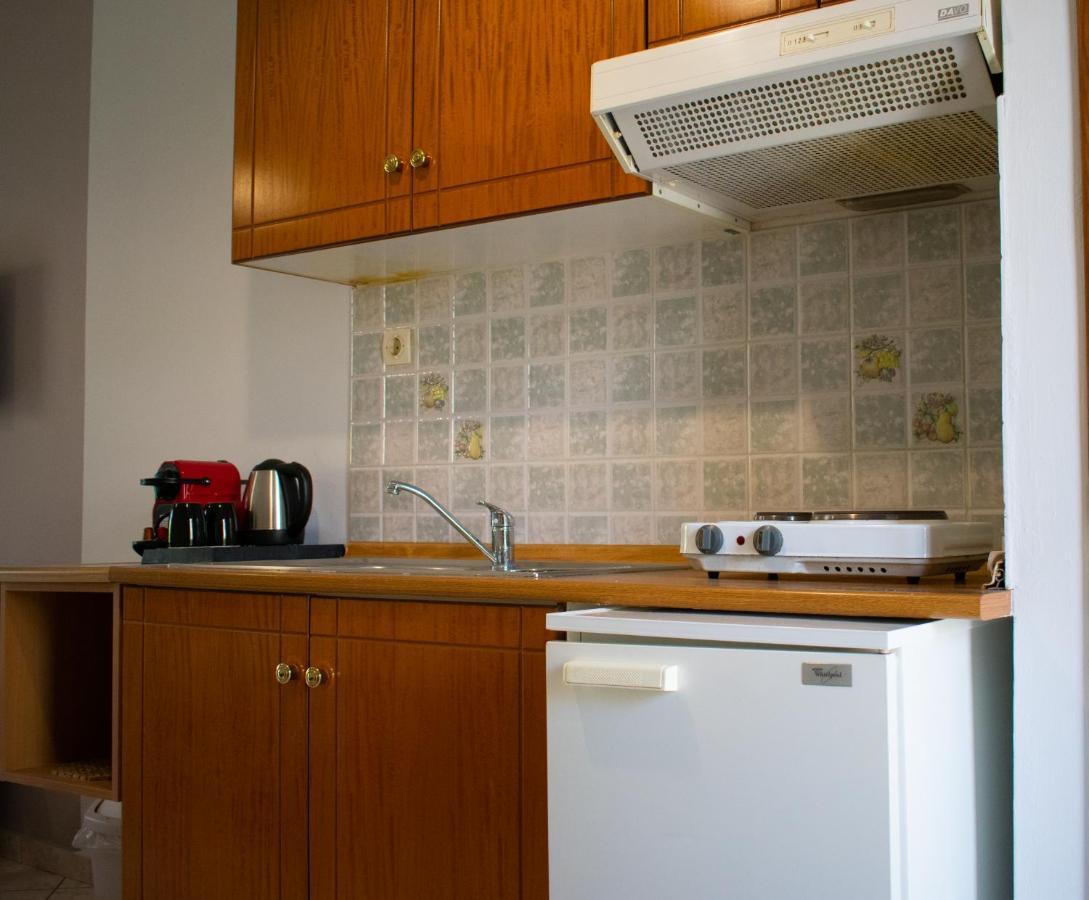 Theano Apartments Stoúpa エクステリア 写真