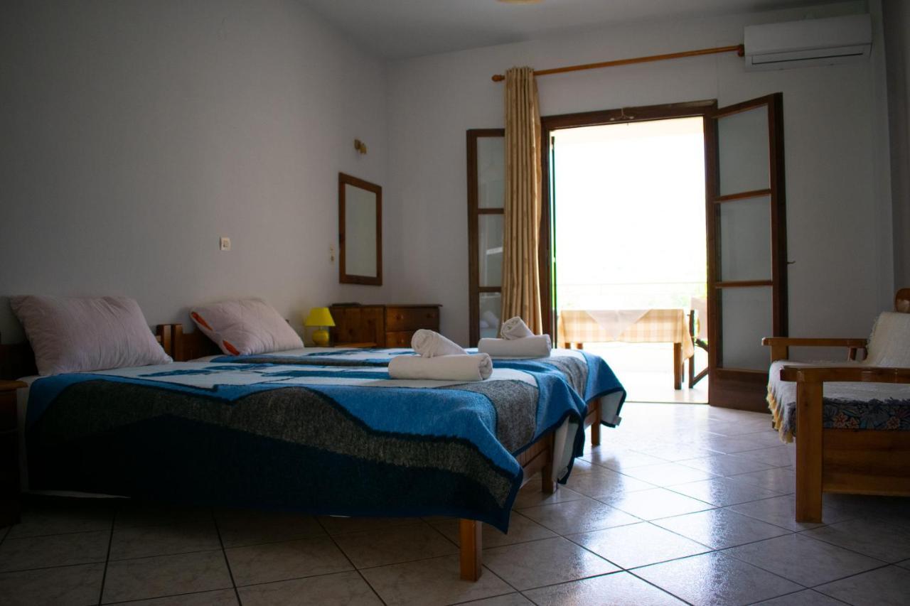 Theano Apartments Stoúpa エクステリア 写真